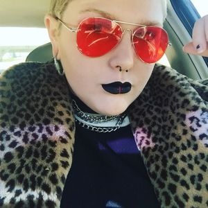 Meet your Posher, Bailey